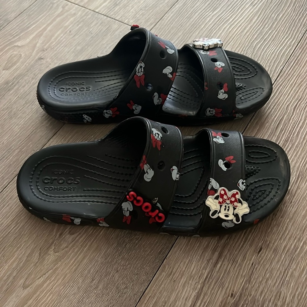 Disney Minnie crocs slip on sandals